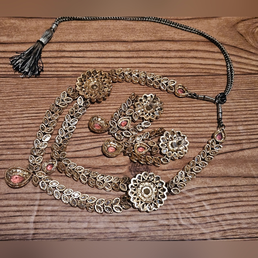 Pink & Gold Indian Bollywood Fashion Jewlery Necklace Earring Set - Picture 5 of 5